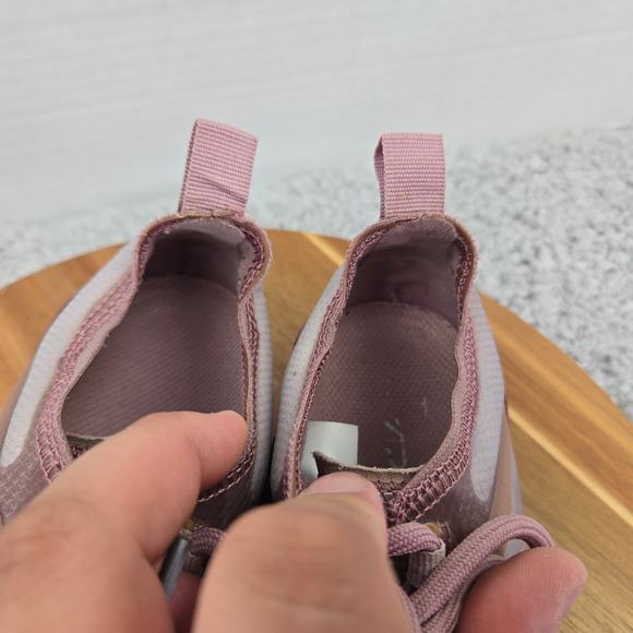 Nike Air Vapormax 2019 Plum Chalk Athletic Gym Daily Sneaker Womens 7 AR6632-500 - Picture 12 of 14